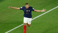Mbappé faz dois e garante a França nas oitavas de final da Copa do Catar