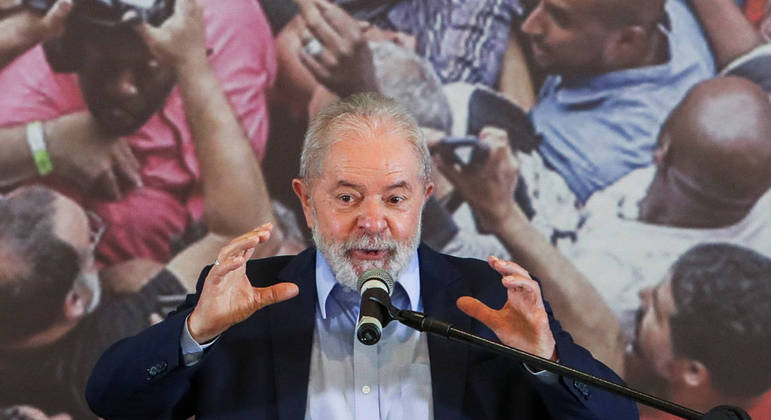 Lula: críticas a ostentação da classe média e relógio de R$ 80 mil no pulso