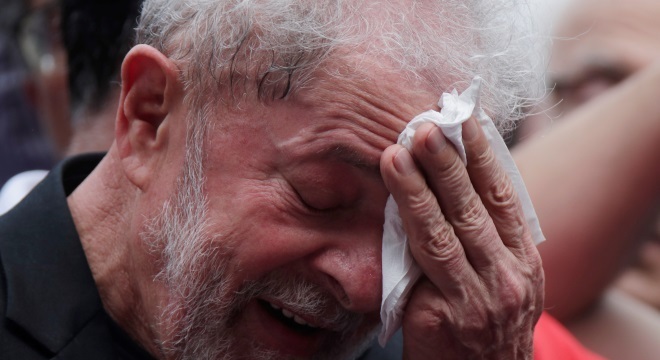 Lula passou por bateria de exames no hospital Sírio-Libanês