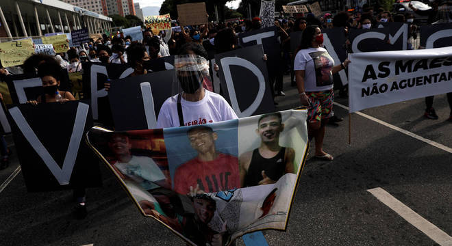 Protesto em defesa de vidas negras no Rio