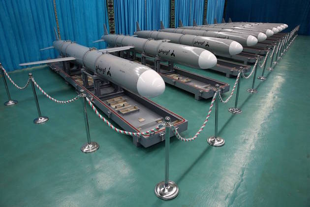 O Irã é um aliado histórico da Rússia e colabora, ainda que disfarçadamente, com o envio de drones para o Exército de Putin atacar os territórios da Ucrânia