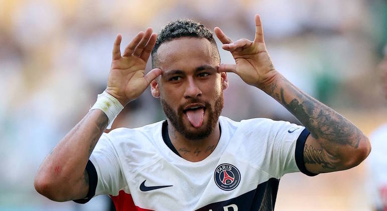 Outro ponto que pode ter agradado (e muito) a Neymar foi o fato de não haver partidas oficiais na Arábia Saudita de 28 de dezembro de 2023 a 15 de faveiro de 2024
— o Carnaval brasileiro acontece de 10 e 13 de fevereiro, e ele vai poder curtir onde quiser, no Rio de Janeiro, em Salvador...