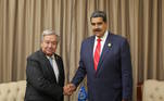 O presidente venezuelano ainda posou para fotos com o secretário-geral da ONU, António Guterres, que também esteve em Havana para o encontro