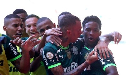 Alviverde est&aacute; mais pr&oacute;ximo do t&iacute;tulo
