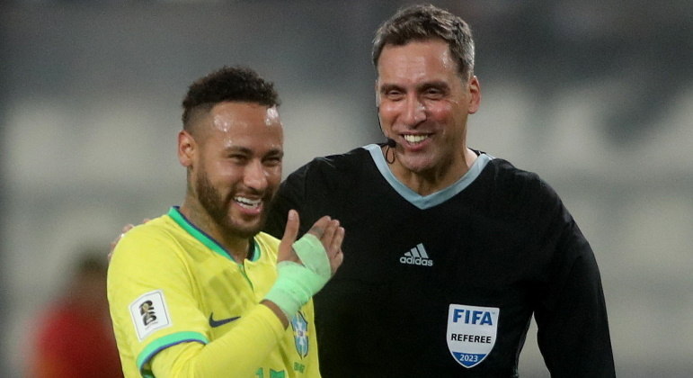 E reclamou bastante com a arbitragem
