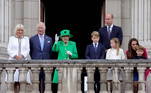 FILE PHOTO: Camilla, Duchess of Cornwall, Prince Charles, Queen Elizabeth, Prince George, Prince William, Princess Charlotte, Prince Louis and Catherine, Duchess of Cambridge stand on the balcony during the Platinum Pageant, marking the end of the celebrations for the Platinum Jubilee of Britain's Queen Elizabeth, in London, Britain, June 5, 2022. Chris Jackson/Pool via REUTERS/File Photo