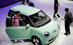 Esse carrinho compacto é o Changan Lumin, de baixo custo, chinês, que deve chegar às lojas por cerca de R$ 35 mil (49 mil yuans)