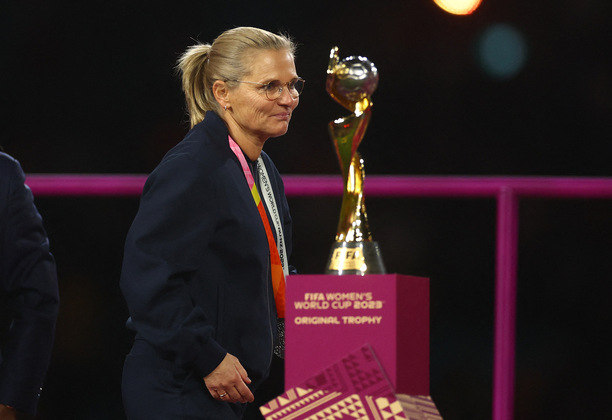 A técnica Sarina Wiegman se tornou vice-campeã pela segunda vez consecutiva. Em 2019, a treinadora comandou a Holanda, que perdeu a final para os Estados Unidos. Em 2023, a holandesa guiou a Inglaterra até a final, mas foi superada pela Espanha