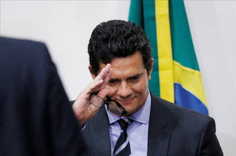 Moro anunciou na manhã desta sexta-feira sua demissão do Ministério da Justiça