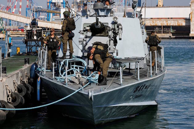 Na ocasião, o porta-voz das FDI (Forças de Defesa de Israel), o contra-almirante Daniel Hagari, informou que as forças navais continuavam a procurar outros terroristas que possivelmente tentaram se infiltrar em Israel pelo mar, a partir da Faixa de Gaza 