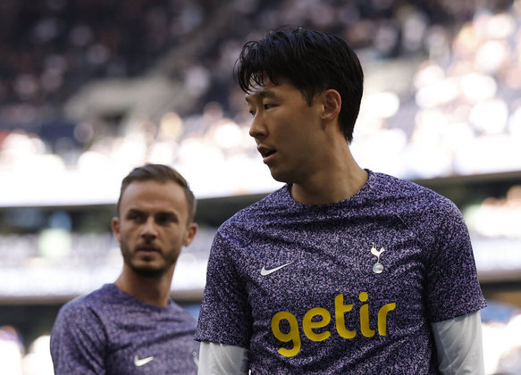 Son Heung-minO capitão do Tottenham tem contrato com a equipe inglesa até junho de 2025. No entanto, o sul-coreano recebeu sondagens do Al-Ittihad, da Arábia Saudita, e pode se juntar aos craques Benzema e Kanté