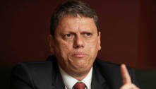 'Hoje não', diz ministro sobre se filiar ao PL em ato com Bolsonaro