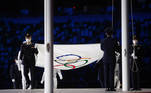 Tokyo 2020 Olympics - The Tokyo 2020 Olympics Opening Ceremony - Olympic Stadium, Tokyo, Japan - July 23, 2021. The Olympic flag is raised during the opening ceremony REUTERS/Kai Pfaffenbach