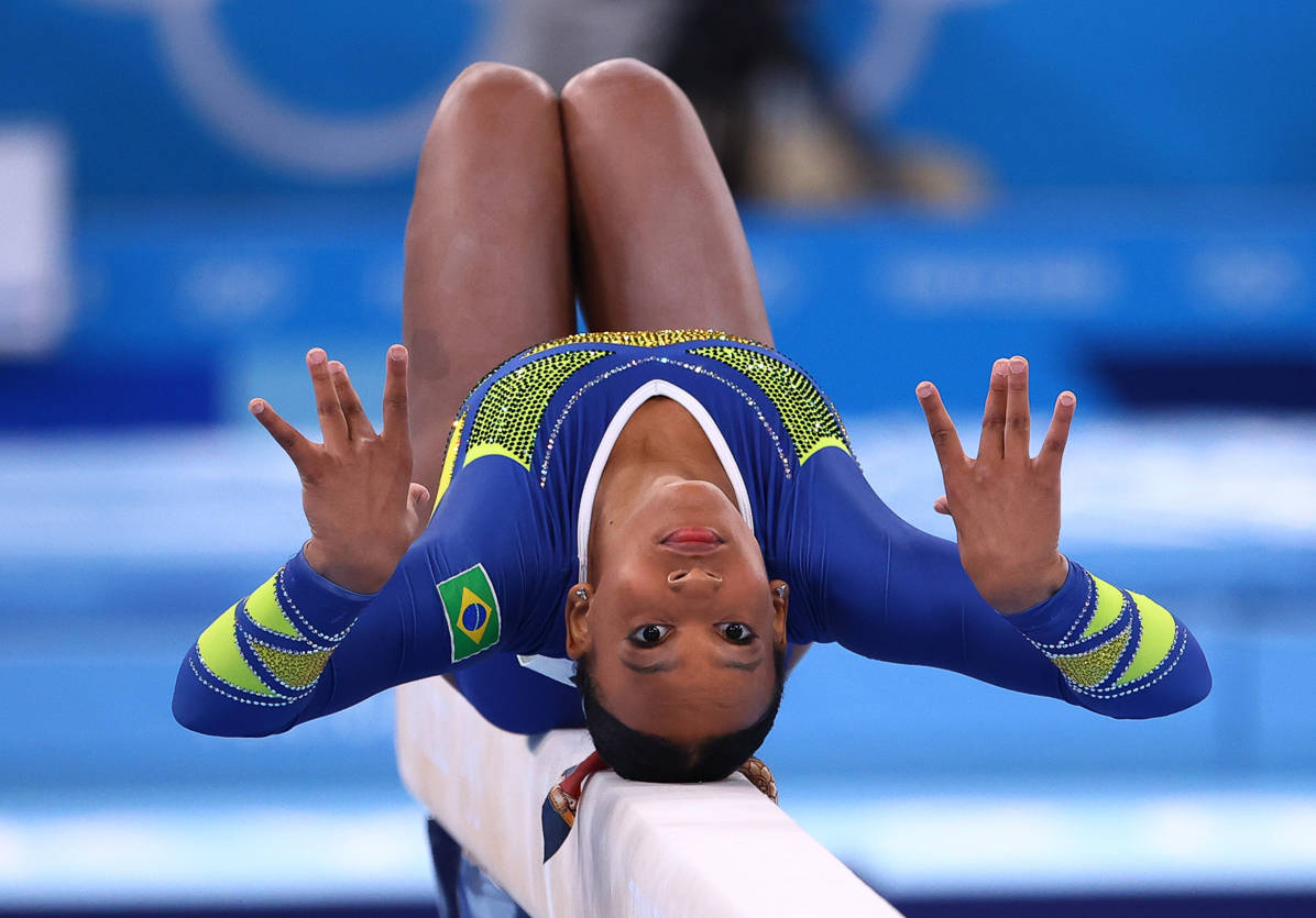 Tokyo 2020 Olympics - Gymnastics - Artistic - Women's Individual All-Around - Final - Ariake Gymnastics Centre, Tokyo, Japan - July 29, 2021. Rebeca Andrade of Brazil in action on the balance beam. REUTERS/Lindsey Wasson