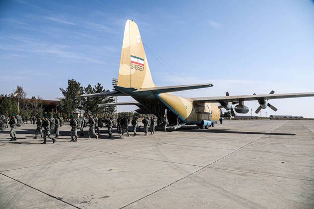 O comandante da Força disse que 200 helicópteros — com equipamentos de visão noturna — estão prontos para atingir os alvos