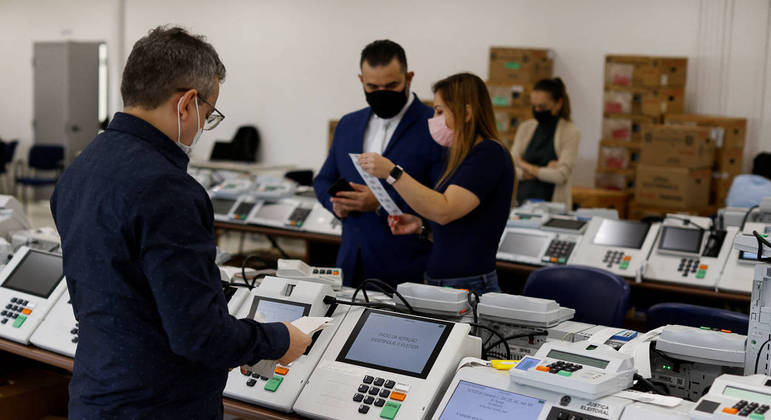 Fux repudia tentativa de colocar em xeque o processo eleitoral e