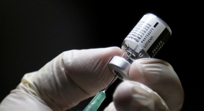 A vacina da Pfizer já está sendo aplicada no Reino Unido desde o dia 8