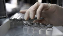 Fiocruz e Butantan devem cerca de 30% dos dados de vacinas à Anvisa