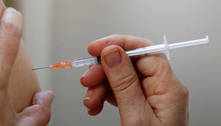Com vacina aprovada, imunização contra a covid está liberada no país