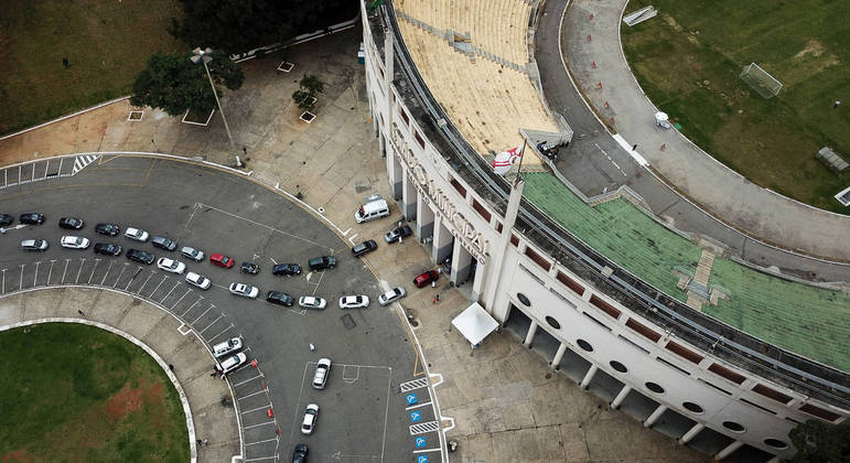 Obras no estádio vão interromper a vacinação no local