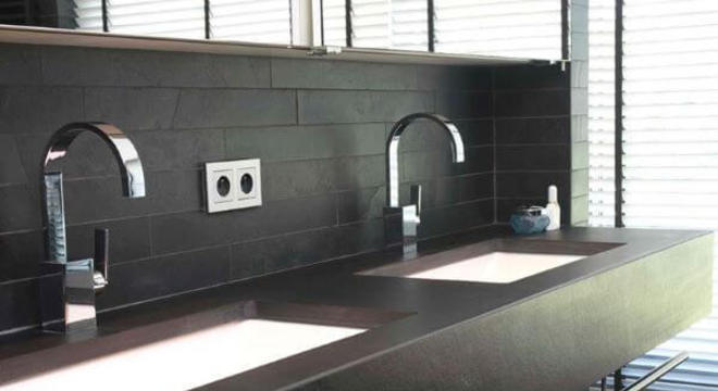 Revestimento com ardósia preta