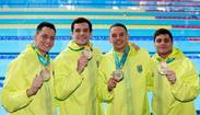 Revezamentos 4x100m livre conquistam vaga olímpica (Revezamentos 4x100m livre conquistam vaga olímpica)