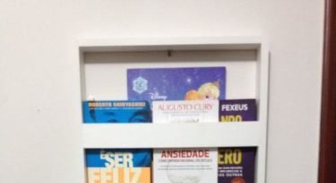 revisteiro - revisteiro em parede 