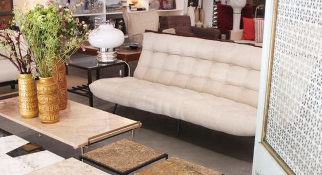 revisteiro - revisteiro no mesmo estilo das banquetas 