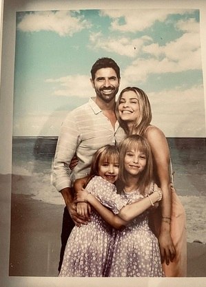Reynaldo Gianecchini  e Grazi Massafera em "Uma Família Feliz"