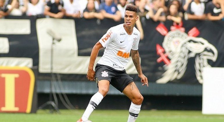 Richard tinha contrato com o Corinthians até o fim de 2022, mas rescindiu amigavelmente com o Timão para acertar com o Ceará até o fim de 2024. O clube do Parque São Jorge, por sua vez, manterá 35% dos direitos econômicos do atleta. 
