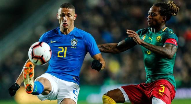Destaque do Brasil, Richarlison marcou o único gol da partida contra Camarões