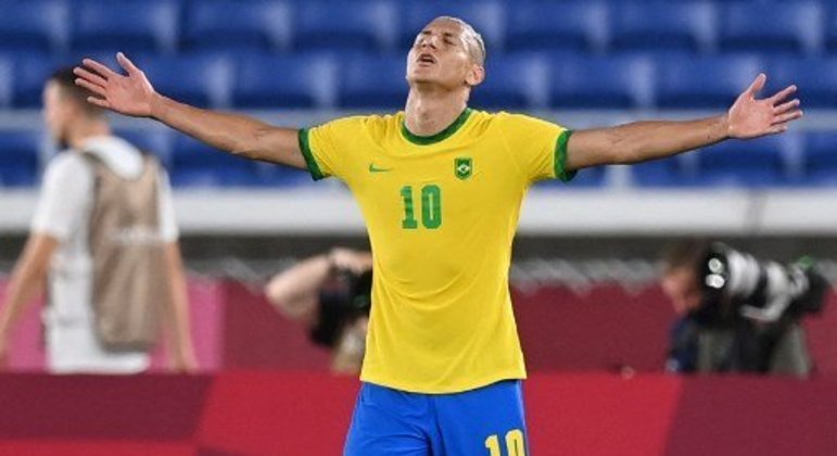 Richarlison é um dos jogadores cotados a defender o Brasil na Copa do Mundo