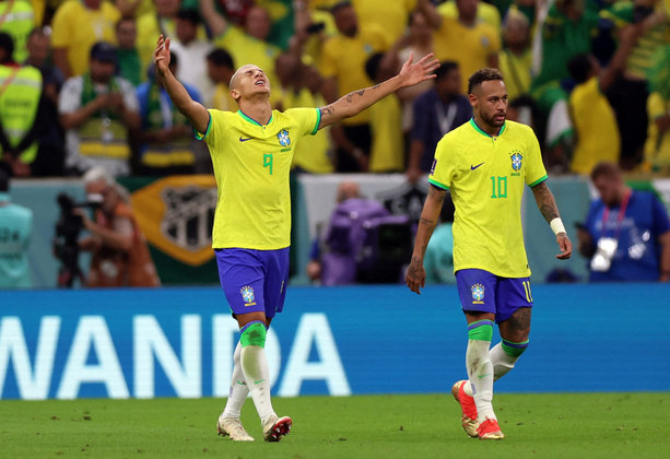 Richarlison comemora o primeiro gol do Brasil