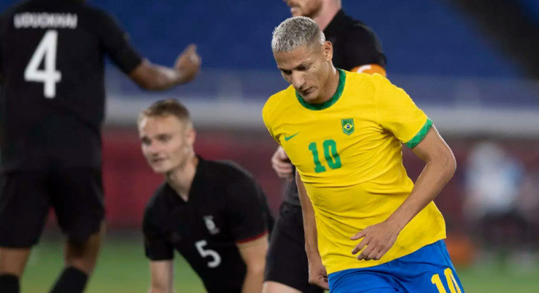 RICHARLISON - Titular absoluto de Tite, volta da Olimpíada credenciado pelos cinco gols e pela artilharia nos Jogos Olímpicos. 