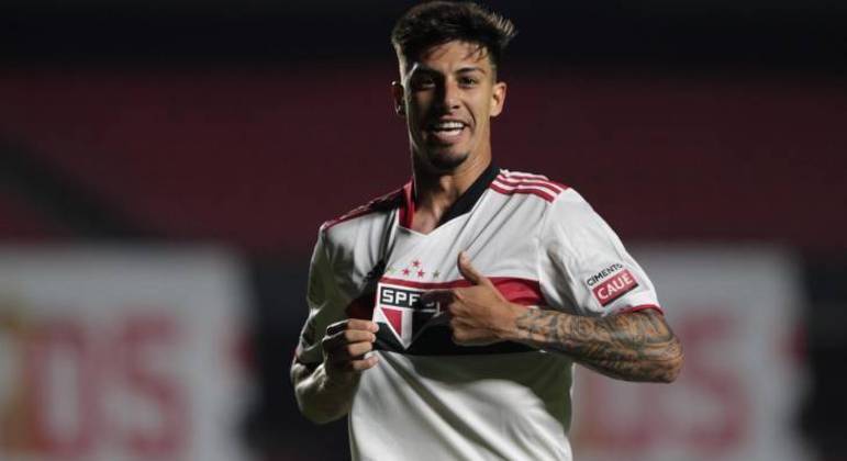 Rigoni havia desequilibrado o jogo para o São Paulo. Dois gols de artilheiro