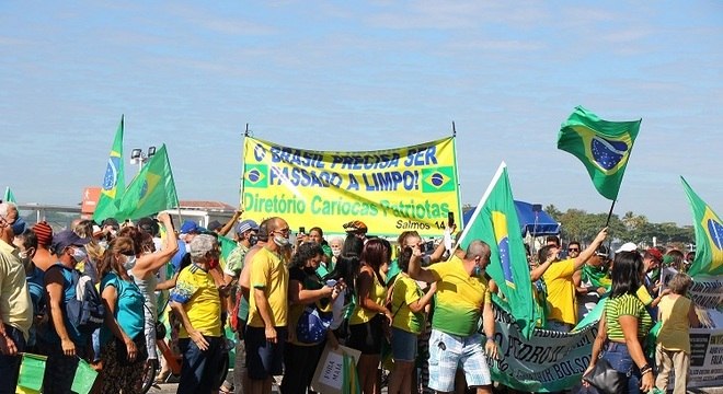 Apoiadores do governo Bolsonaro se reuniram no Posto 5 
