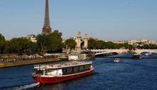 Teste para as Olímpiadas, prova de natação no rio Sena é adiada por poluição