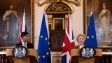 Reino Unido e União Europeia abrem 'novo capítulo' com acordo sobre Irlanda do Norte