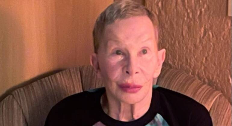 Rita Lee tem 75 anos e foi diagnosticada com câncer em 2021