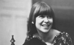 Rita Lee nasceu no dia 31 de dezembro de 1947, em São Paulo. A artista navegou entre diversos ritmos musicais, lançou 17 álbuns de estúdio, 7 com a banda Os Mutantes e ganhou duas vezes o Grammy Latino, sendo que o mais recente foi em 2022, quando foi homenageada com o Prêmio Excelência Musical da Academia Latina de Gravação, pelo conjunto de toda a obra