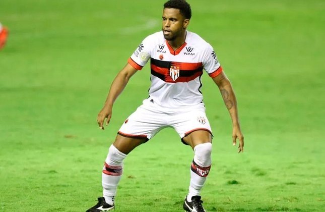 Rithely (volante) - 30 anos - Sem clube desde março de 2021 - Último clube: Atlético-GO - Valor de mercado: 750 mil euros (R$4,84 milhões)