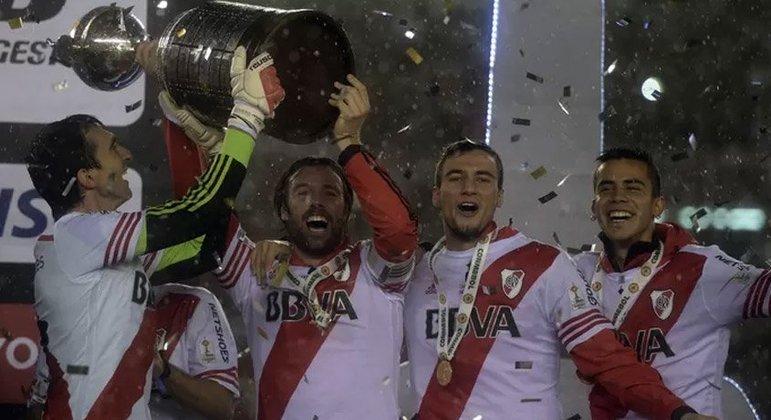 River Plate - ARG (quatro títulos): 1986, 1996, 2015 (foto) e 2018
