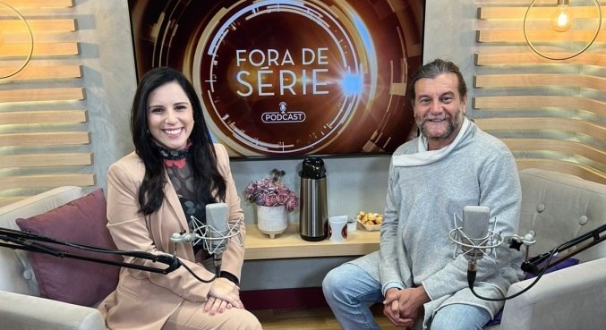 Roberto Birindelli conversou com Ana Carolina Cury no podcast Fora de Série