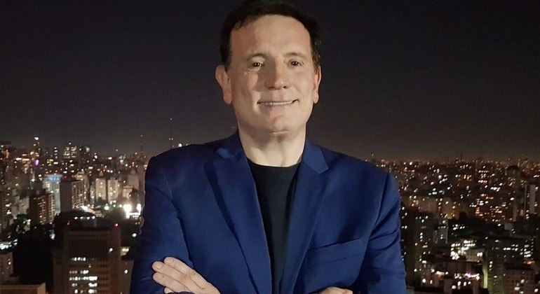 Roberto Cabrini vai ao encontro de novos desafios internacionais 