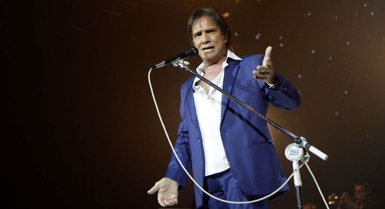 Alguém deveria falar para Roberto não mexer em seus clássicos