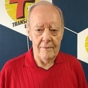 Roberto Carmona faleceu neste domingo