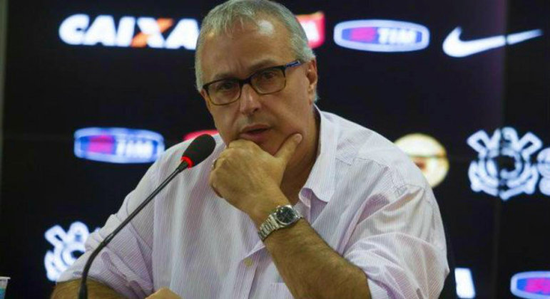 O ex-presidente e diretor do Corinthians, Roberto de Andrade, garantiu que não pedirá demissão
