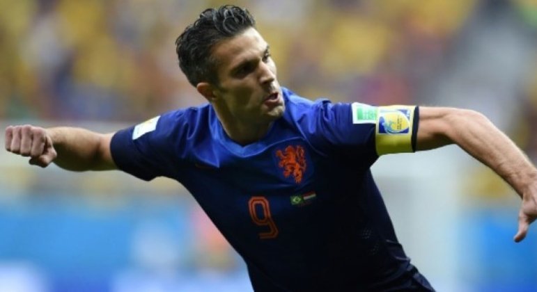 Robin Van Persie - O atacante foi revelado para o futebol pelo Feyenoord em 2001 e ficou no clube até 2004, quando foi vendido para o Arsenal por cerca de 4,5 milhões de euros. Após marcar época nos Gunners e no Manchester United, o atacante foi para o Fenerbahce e em janeiro de 2018 retornou para o Feyenoord, onde encerrou a carreira