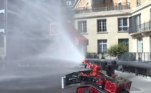 robô bombeiro fogo Paris