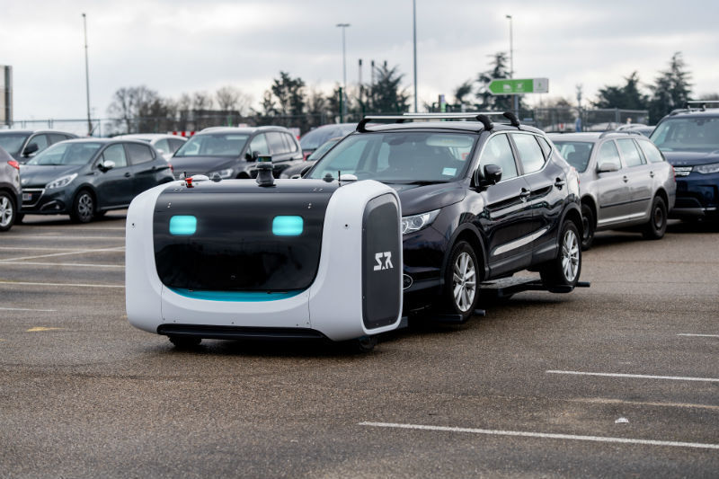 Robô manobrista estaciona carros em aeroportos da Europa - Fotos - R7  Tecnologia e Ciência